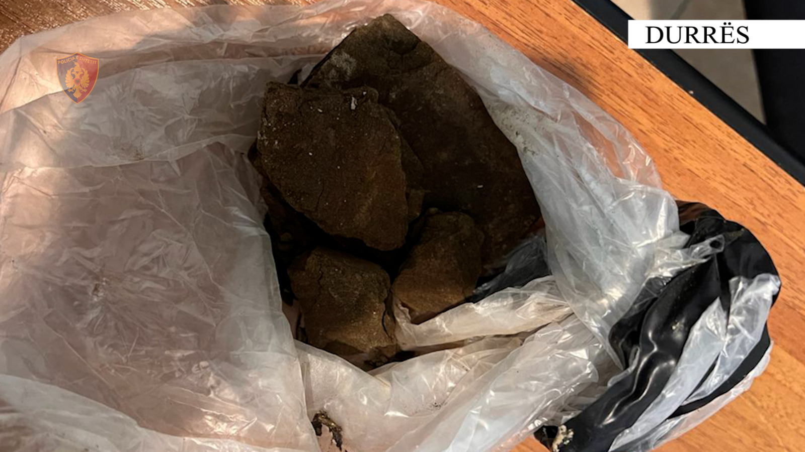 Shisnin drogë në formë çokollate, arrestohen 4 persona në Durrës