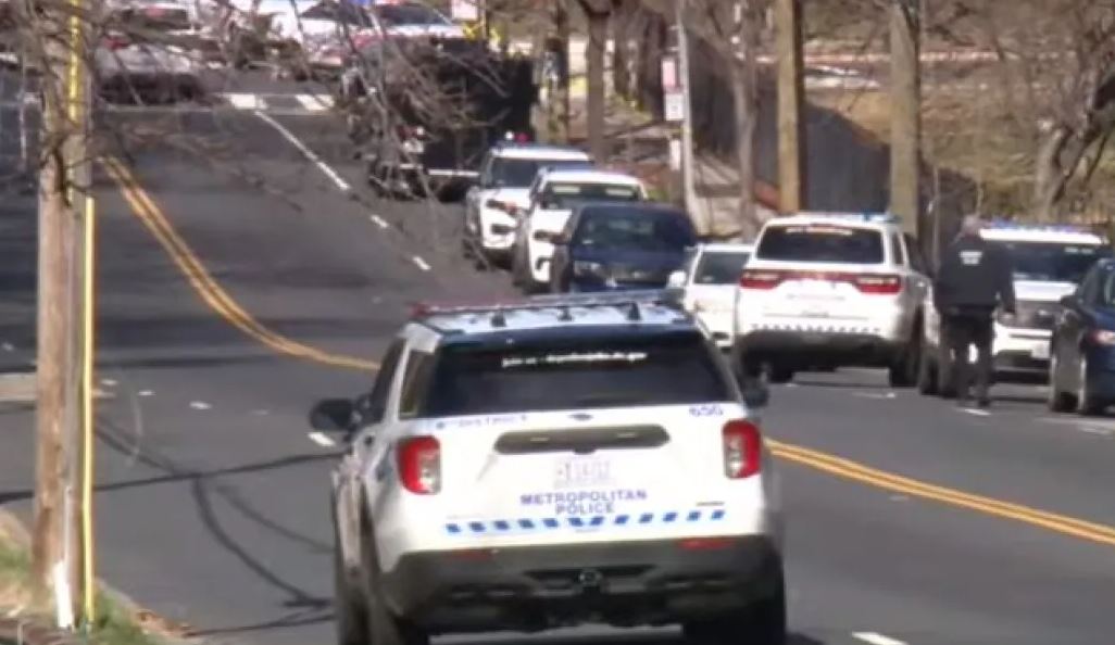 Uashington/ Plagosen me armë zjarri tre policë