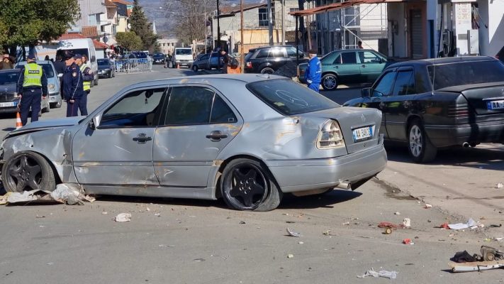 Aksidenti i rëndë rrugor, ndërron jetë një person