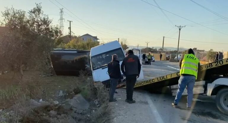 “Audi” përplaset me furgonin e një fasonerie, ka të plagosur
