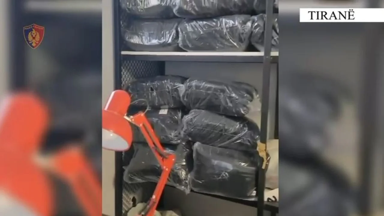 Kontrabandonin veshje nga Turqia dhe i vendosnin logo të markave të njohura, nën hetim 51-vjeçari