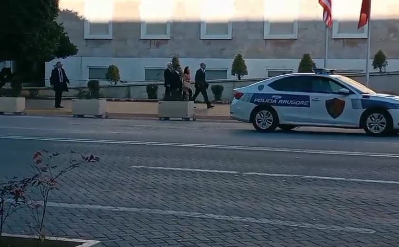 Pas takimit me të rinjtë, Blinken shkon në Kryeministri