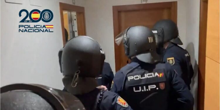 Policia spanjolle ç’monton rrjetin kriminal të trafikut që drejtohej nga shqiptarë në Valencia