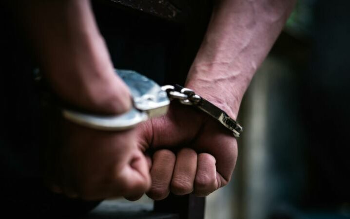 Në kërkim për trafik droge, 45-vjeçari arrestohet pasi tentoi të hynte nga porti i Durrësit