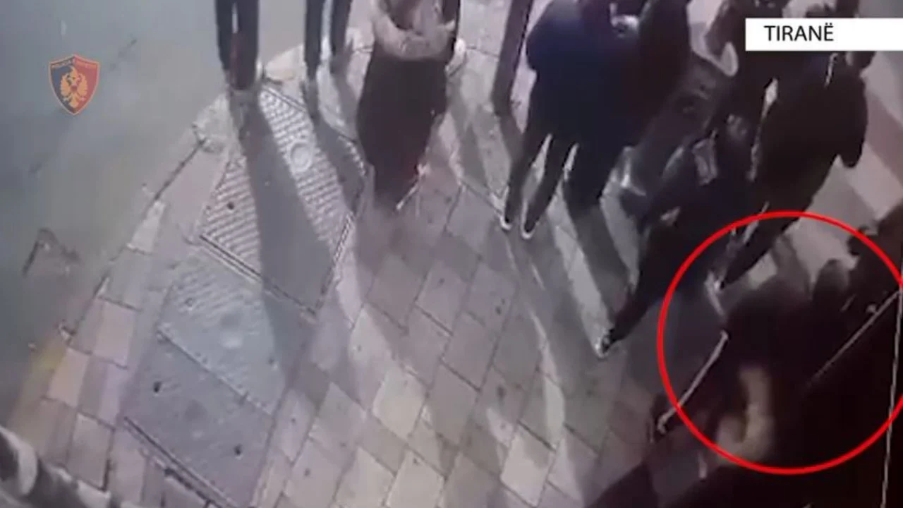 Vidhte portofola dhe celularë në stacionet e autobusëve, në pranga 41-vjeçari në Tiranë