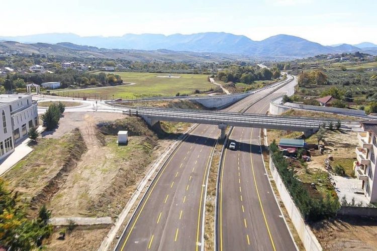 Punimet në Unazën Lindore në Tiranë/ ARRSH jep njoftimin: Prej 27 marsit do devijohet trafiku në këtë segment 