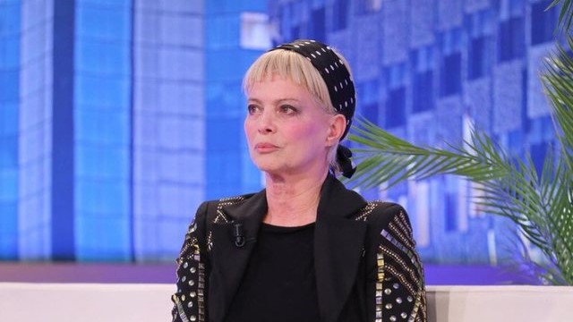 U kujdes për ish-bashkëshortin 27 vite pas ndarjes, ish-aerobistja: Edhe sikur të mos ta bëja për njeriun, ai ishte babai i fëmijëve të mi