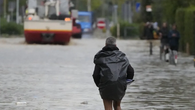 Moti i keq “pushton” Europën, të paktën pesë të vdekur