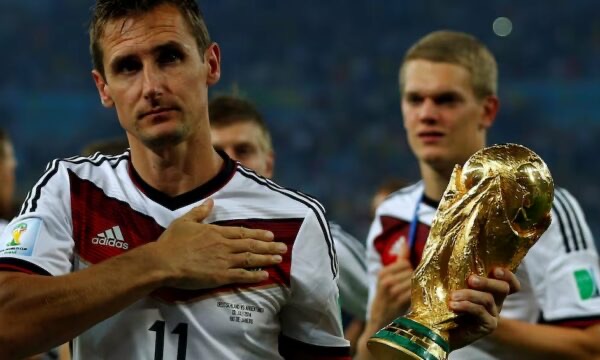 Klose: Nga futbolli u largova sepse nuk e njihja më, të rinjtë e kishin mendjen te makinat