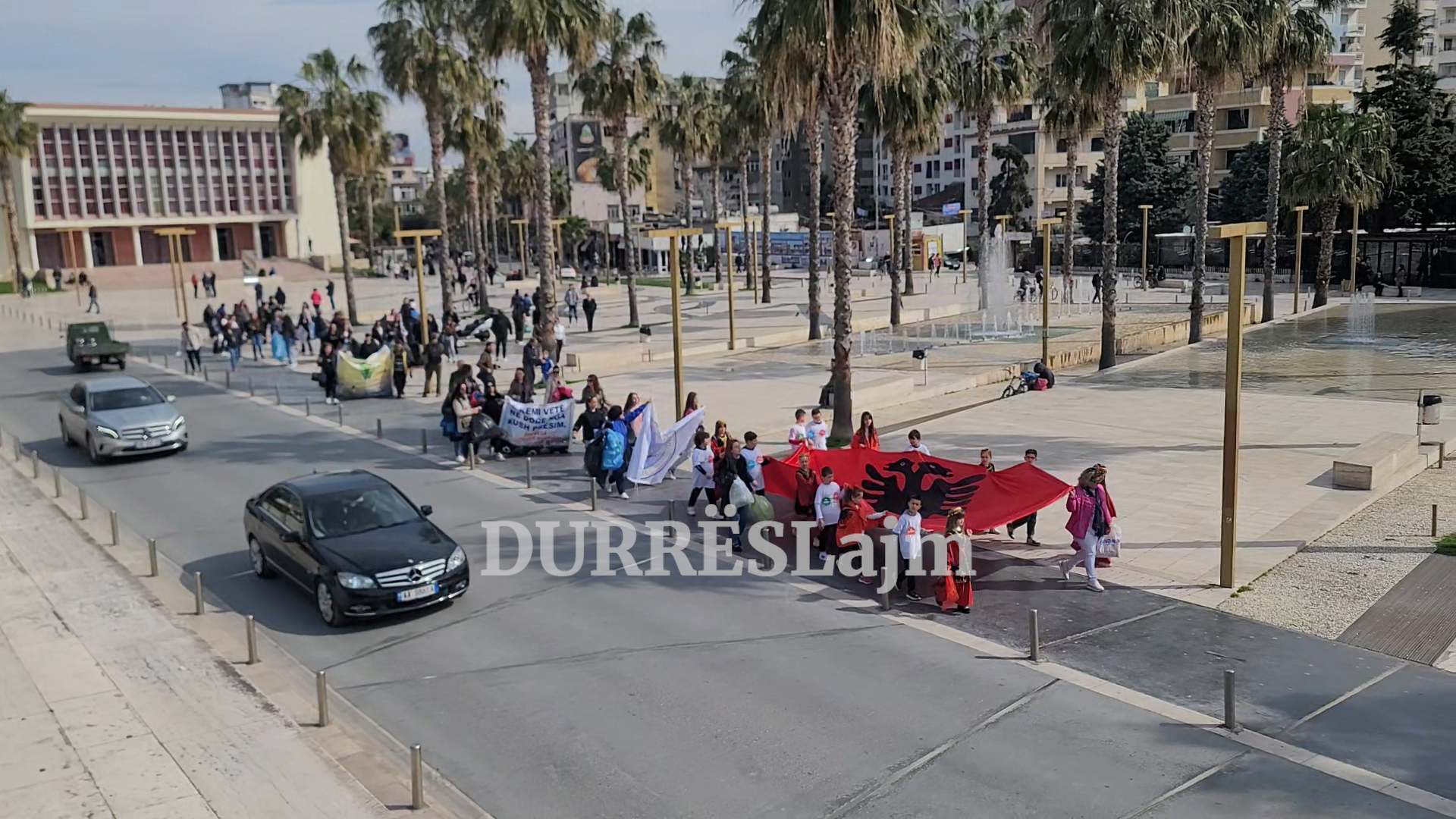 Dita Botërore e Ujit, marshim sensibilizues në Durrës (VIDEO)