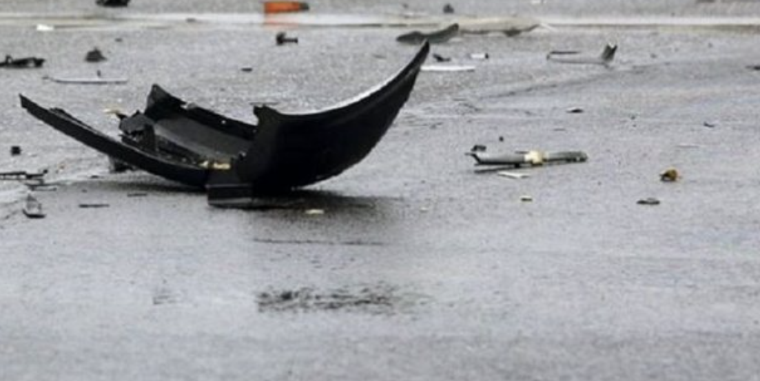 Aksident i rëndë/ Dy automjete përplasen “kokë më kokë”, dy të lënduar