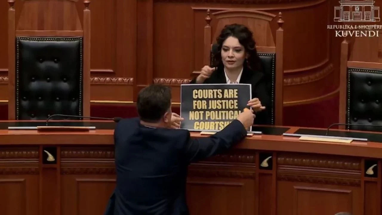 Kaosi në seancën plenare të ditës së djeshme, PS kërkon masë disiplinore për tre deputetët e opozitës