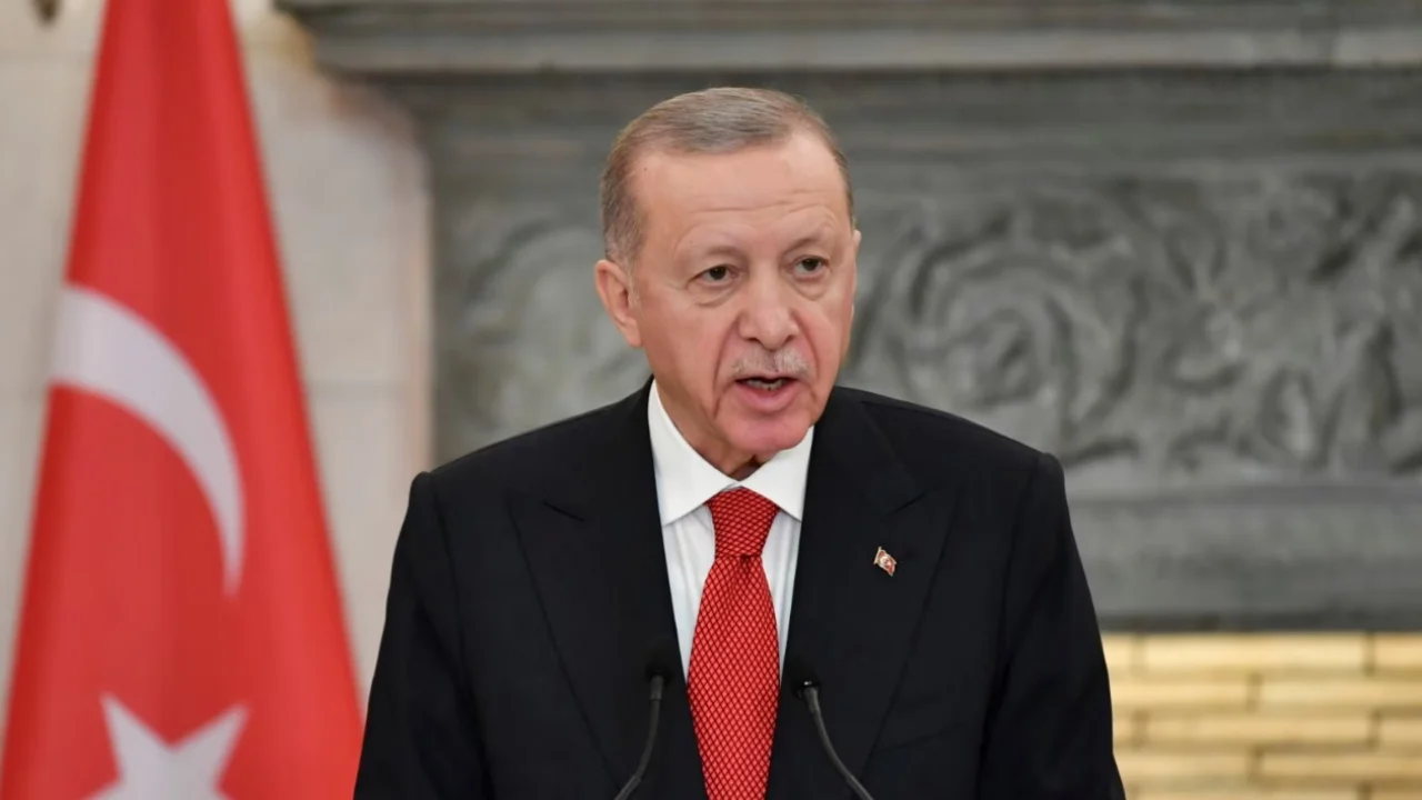 “Askush s’mund të na detyrojë që ta shpallim organizatë terroriste”, Erdogan: Turqia mbështet udhëheqësit e Hamasit