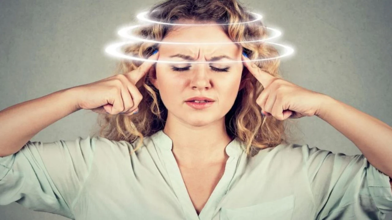 Nëse shpesh keni marramendje duhet të konsumoni këto vitamina!