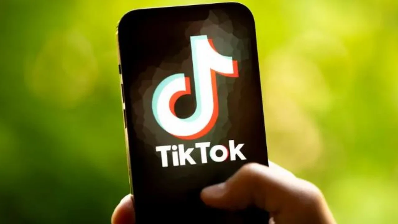 Kongresi votoi pro shitjes së TikTok, krijohen mosmarrëveshje mes Kinës dhe SHBA-ve