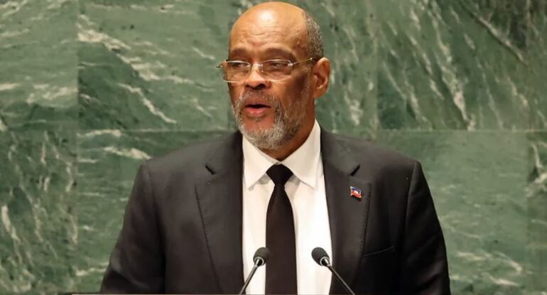 Bandat marrin nën kontroll vendin, kryeministri i Haitit jep dorëheqjen