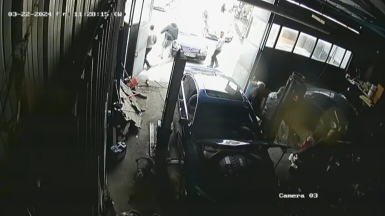 Dhunuan me shkopinj dhe leva hekuri të riun, vetëdorëzohen 4 autorët e dyshuar