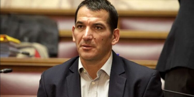 “Unë jam një grek i lindur në Shqipëri”, Pirro Dhima, kandidat për eurodeputet me Demokracinë e Re në Greqi