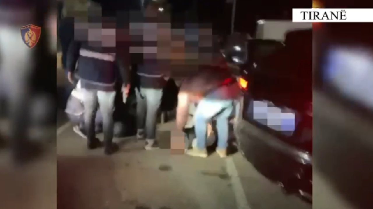 Trafiku i armëve nga Shkodra drejt Tiranës, zbardhet roli i efektives 22-vjeçare në grupin kriminal