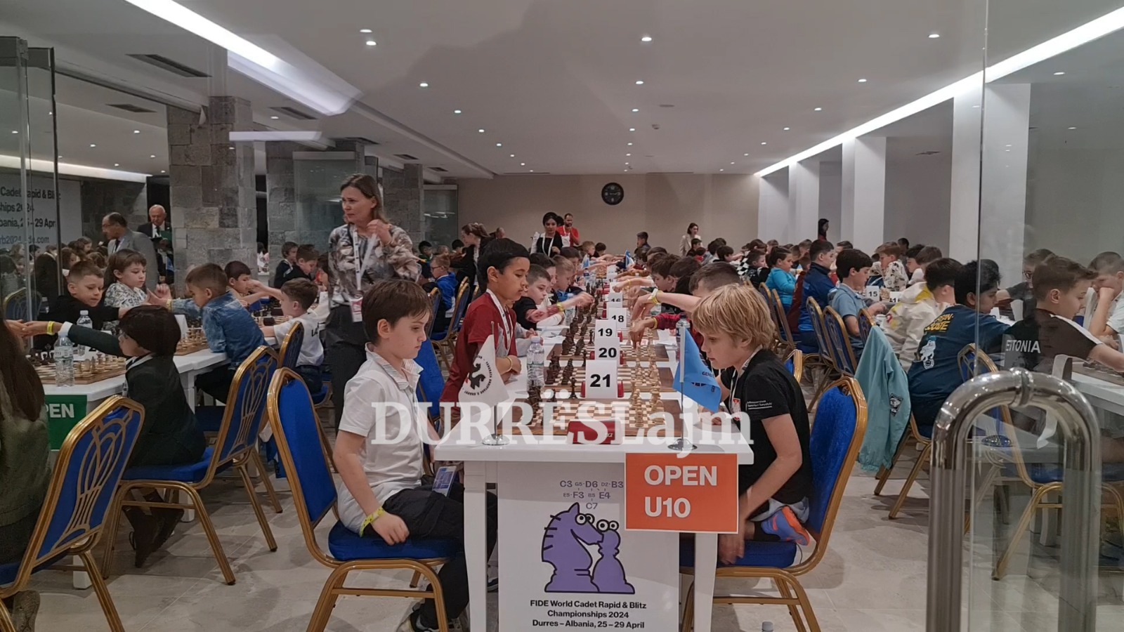 380 shahistë të vegjël mblidhen në Durrës, starton Kampionati Botëror i Shahut për fëmijë (VIDEO)