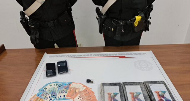 Me mbi 3 kg kokainë në makinë, arrestohet 22-vjeçari shqiptar në Itali