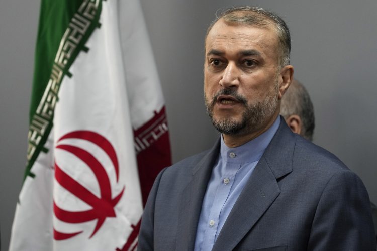Ministri i Jashtëm i Iranit: Vendet fqinje janë informuar 72 orë para sulmit ndaj Izraelit