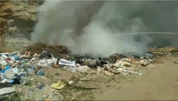 Merr flakë vendgrumbullimi i plehrave në Patos