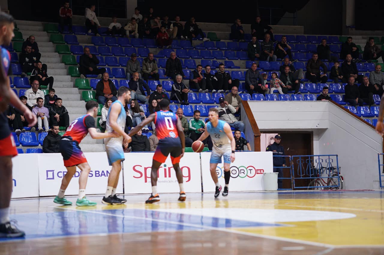 Basketboll Meshkuj/ Playoff Gjysëmfinale/ Teuta fiton ndaj Vllaznisë në ndeshjen e parë