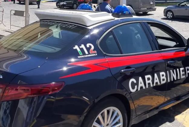 Goditi me çekiç në kokë të dashurin e ish-partneres së tij, arrestohet për tentativë vrasjeje 36-vjeçari shqiptar