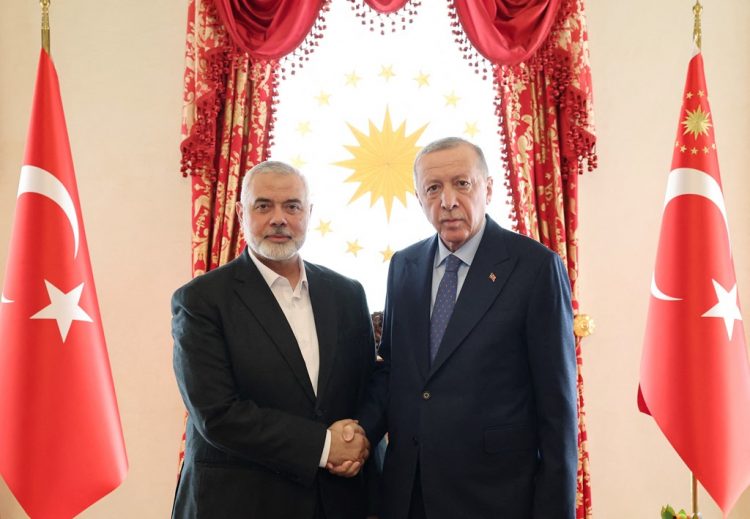 Erdogan takohet me liderin e Hamasit në Stamboll, çfarë u diskutua mes tyre