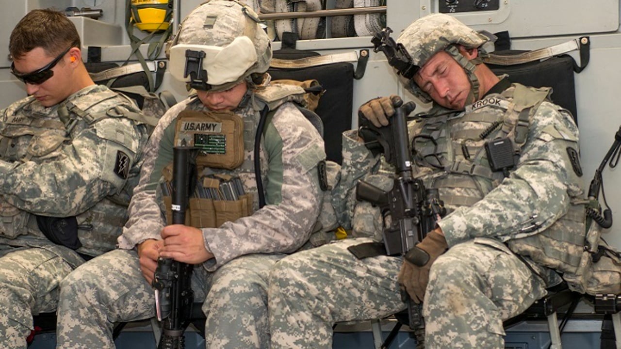 Njihuni me teknikën e zhvilluar nga ushtria amerikane që ju bën të flini gjumë brenda pak minutave