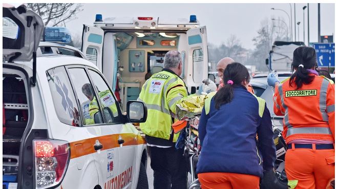 E moshuara shqiptare vdes në spital, përplaset nga makina në vijat e bardha në Itali
