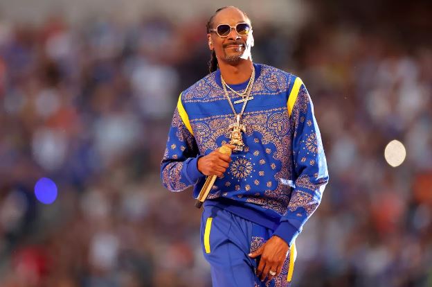Reperi me famë botërore Snoop Dogg ndjek në &#8216;Instagram&#8217; këngëtaren shqiptare