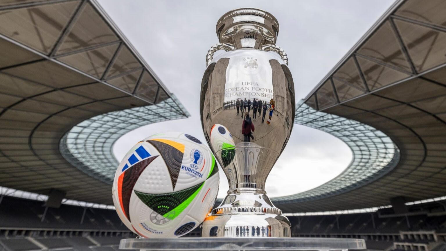 UEFA ndryshon rregullin për listën e lojtarëve për finalet e Europianit “Gjermani 2024” 