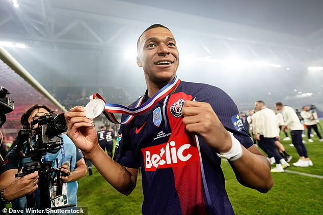 Kylian Mbappe zbulon se klubin për të cilin dëshiron të luajë pas Real Madridit…