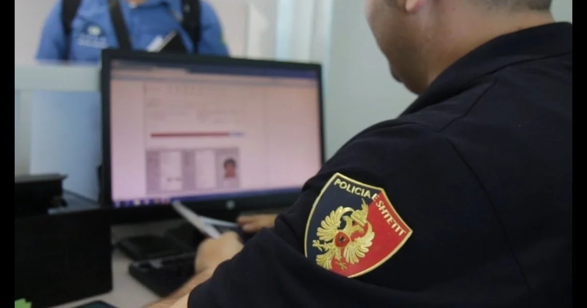 Emrat/ Arrestohen tetë efektivë policie në Rinas! AMP ekzekuton masat, nën akuzë për shpërdorim detyre dhe korrupsion