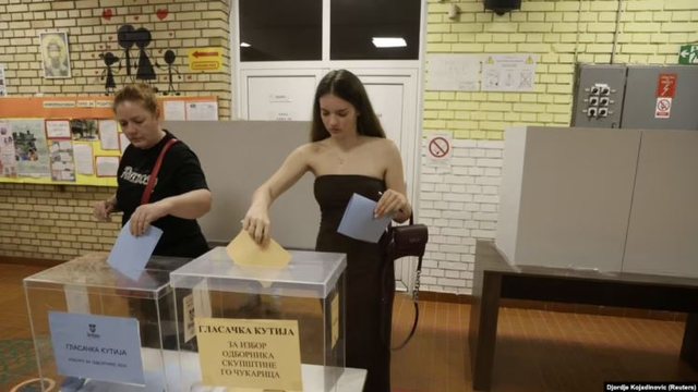 Përfundon votimi/ Sërish parregullsi në zgjedhjet lokale në Serbi