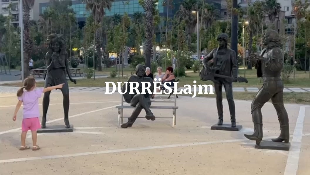 Durrës, plotësohet kuarteti i statujave të yjeve të famshëm të muzikës (VIDEO)