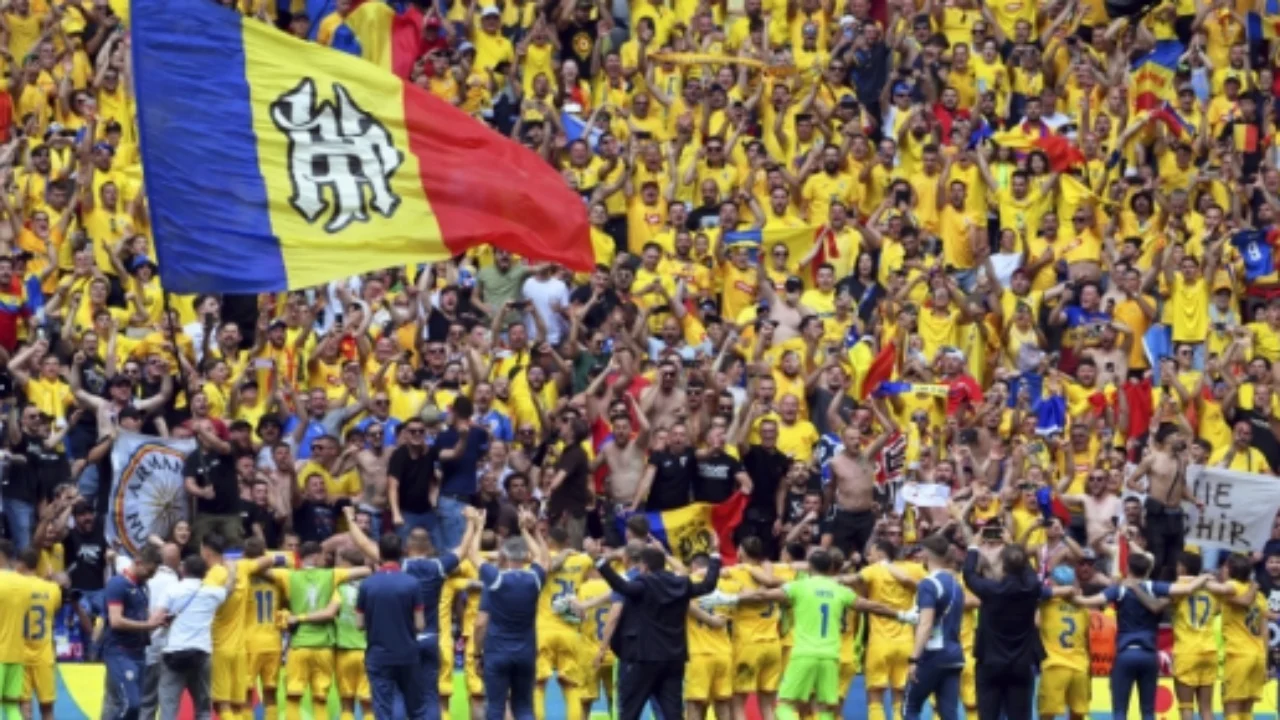 Pas thirrjeve anti-kosovare të tifozëve serbë, rumunët provokojnë Ukrainën, brohorisnin emrin e Putinit! Portieri ukrainas: Kërkoj falje për….