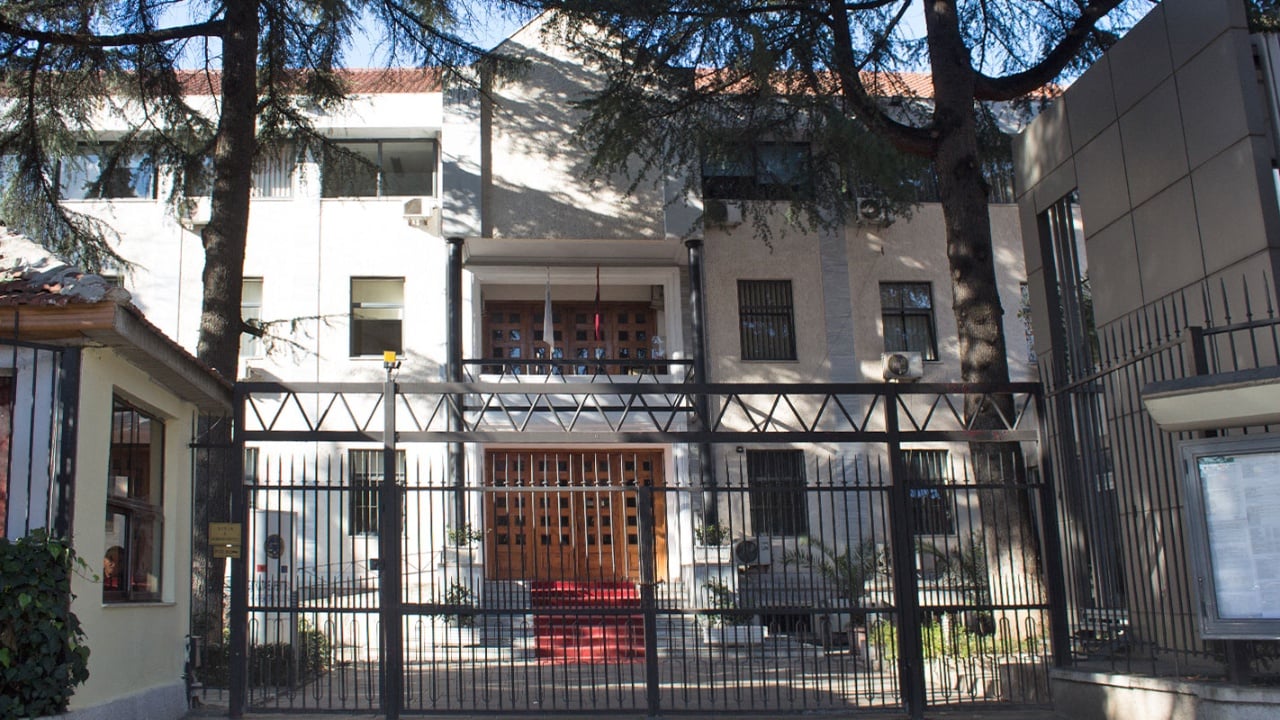 Falsifikonte kartat e identitetit, Apeli lë në burg specialistin e Zyrës së Shërbimit Pogradec