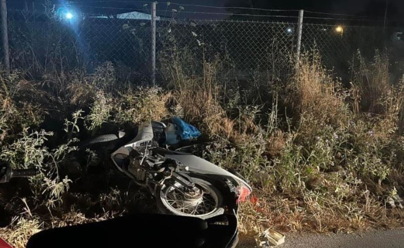 Kërcënoi me armë në sy të fëmijëve ish-gruan dhe e përplasi me makinë, vetëdorëzohet në polici 41-vjeçari shqiptar në Greqi