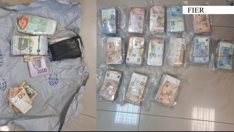 Lëviznin me 100 mijë euro në makinë, nën hetim 2 persona në Fier. Ja dyshimet e policisë 