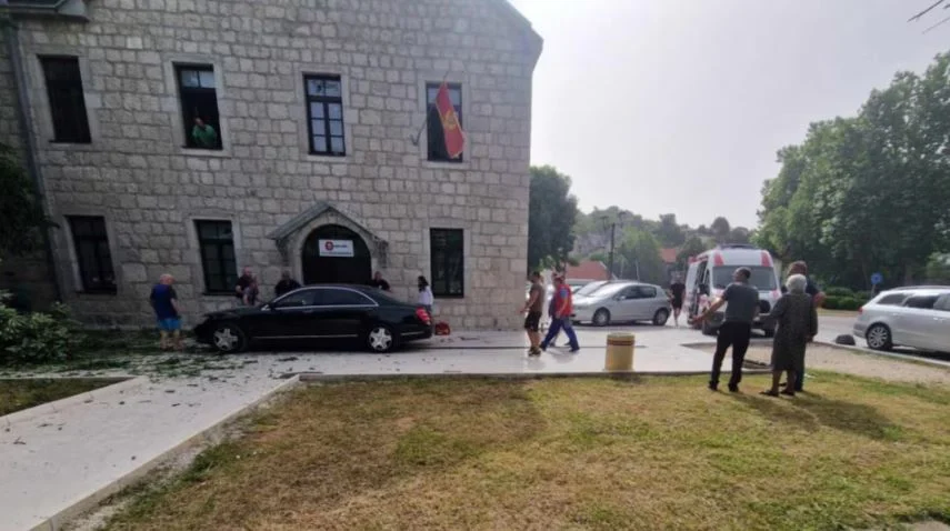 Shpërthim i fuqishëm në Qendrën e Sportit në Mal të Zi, dy të vrarë dhe tre të plagosur