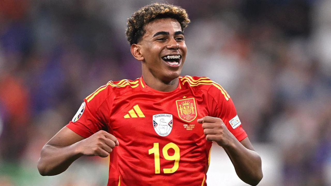 Yamal feston sot 17-vjetorin, ylli i Spanjës bëhet gati për një tjetër seri rekordesh për finalen