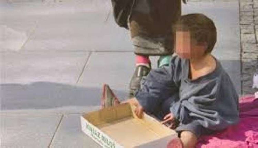 Shfrytëzonin për të lypur fëmijët e mitur, procedohen 3 persona në Durrës