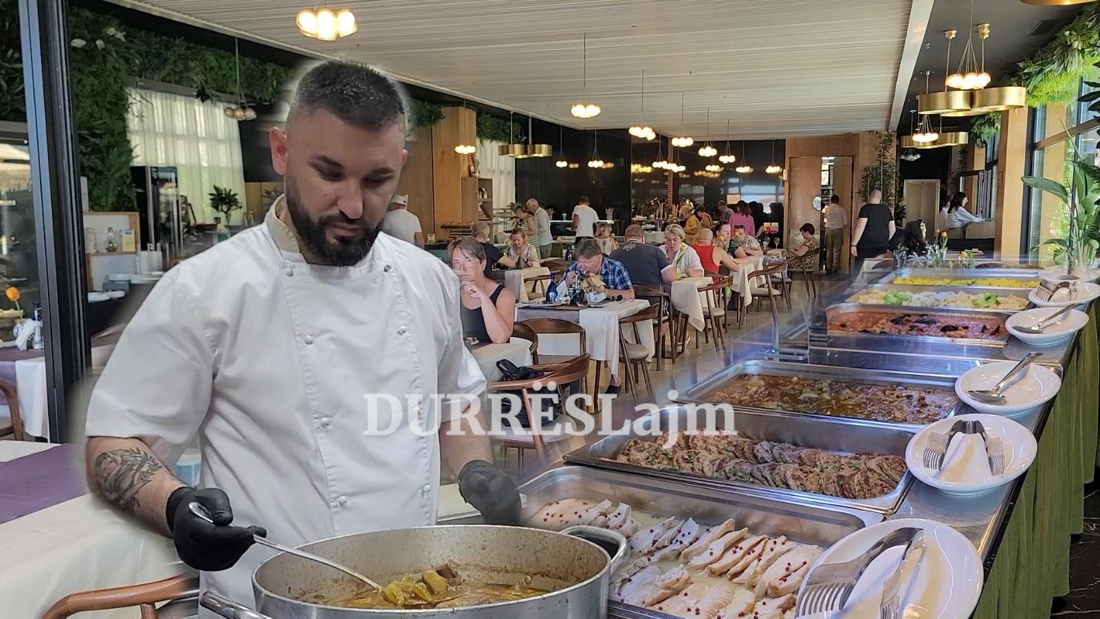 Find which is the traditional cuisine that tourists like most in Durrës