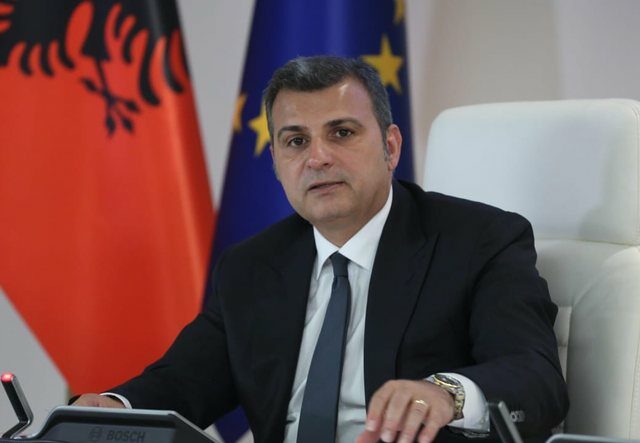 Banka e Shqipërisë ul normën bazë të interest në 3%, Sejko: Në 3-mujorin e parë, pagat në sektorin privat janë rritur me 12.7%