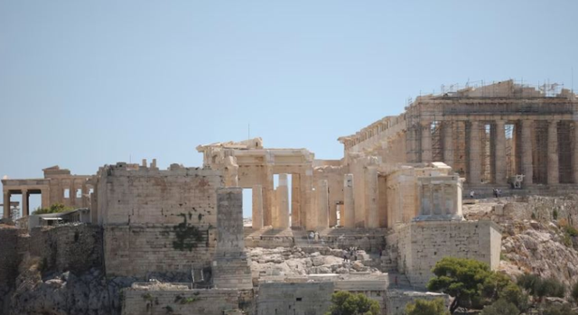 Greqia mbyll Akropolin, ja shkaku
