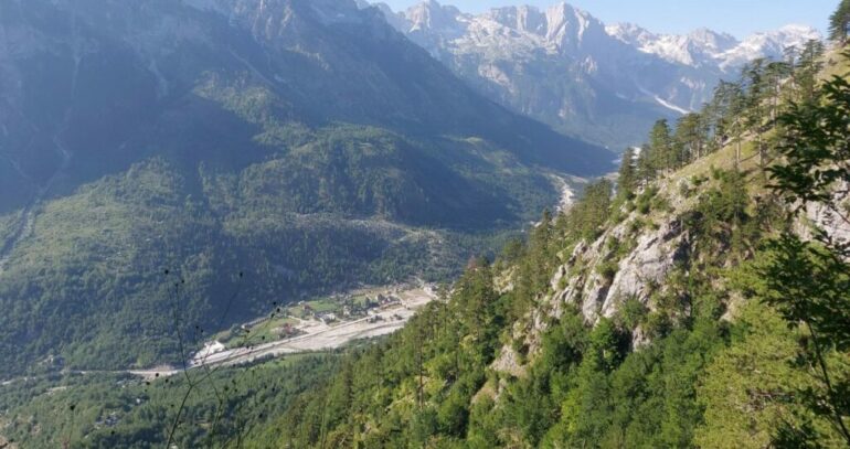 Ra nga shkëmbi në Valbonë, nxirret trupi i pajetë i alpinistit nga Kosova