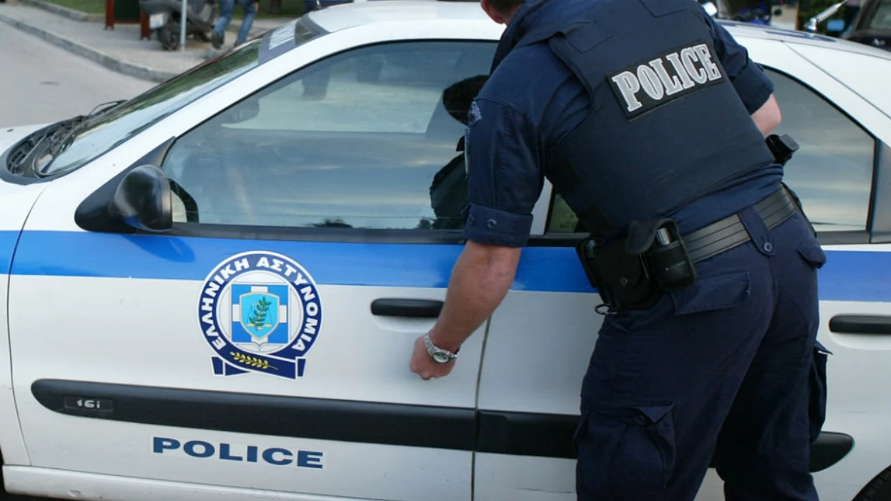 Emri/ Tentoi të mbyste me litar ish-bashkëshorten, arrestohet shqiptari 33 vjeç në Greqi